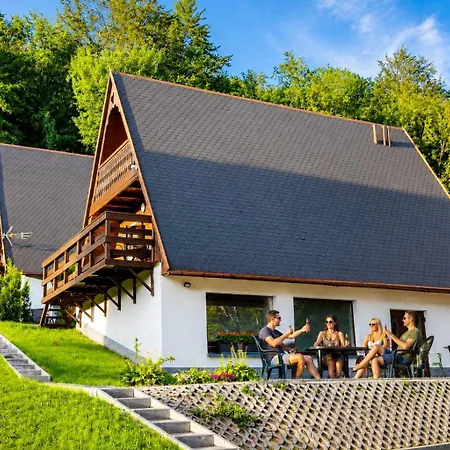 Merkury Nad Zalewem W Gorach Stolowych - Widok Na Szczeliniec Wielki * Radkow